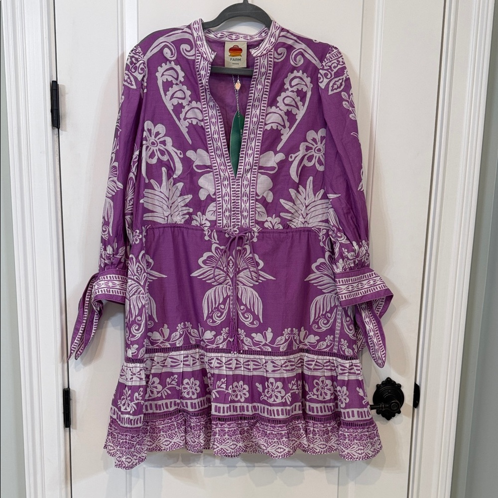 Farm Rio
Sweet Garden Lilac Mini Dress